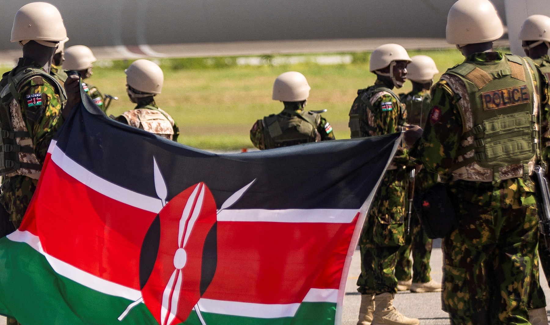 Video: Kenyan police arrive for Haiti security mission against gangs