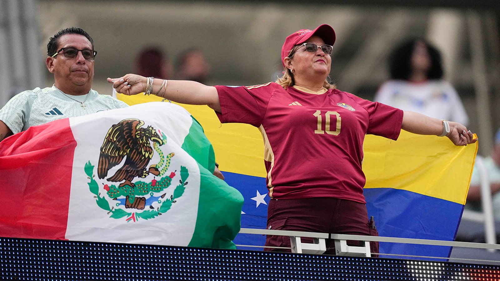 Fans pack SoFi Stadium as Venezuela beats Mexico 1-0 in Copa America match