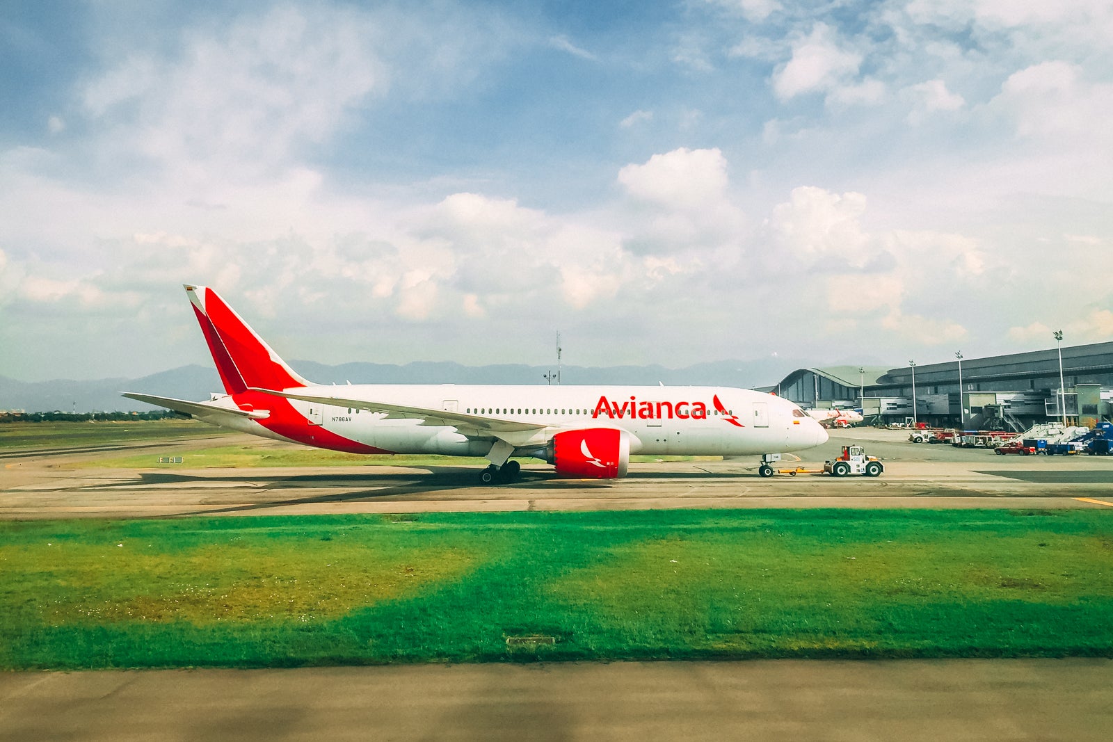 Avianca LifeMiles award sale promo: 2-for-1 tickets to South and Central America, 20% off flights to Europe