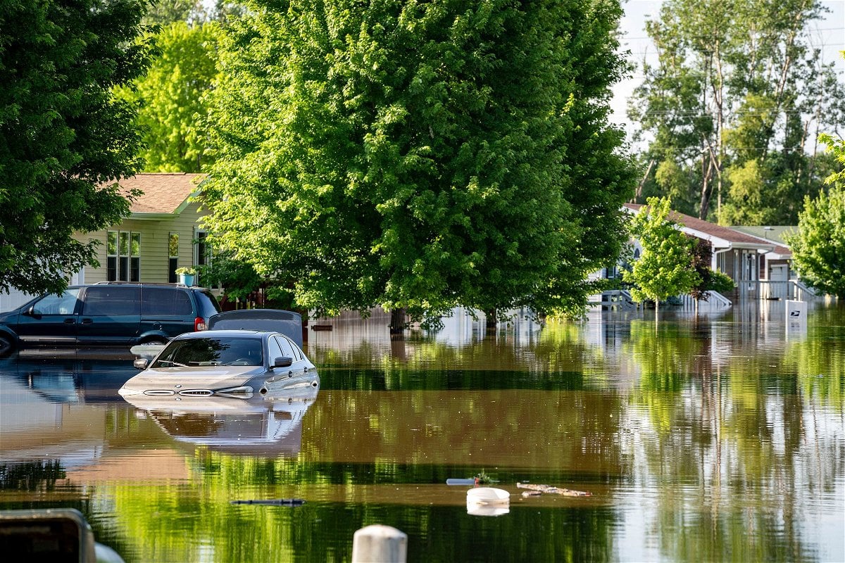 Iowa man drowns in his basement, bringing death toll in Midwest flooding to at least 3