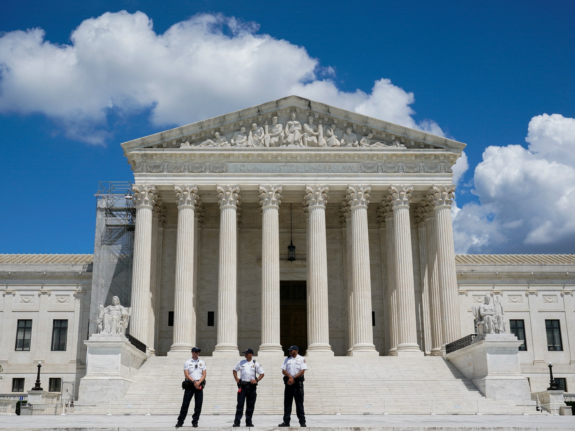 US Supreme Court weakens federal regulators in boost for business