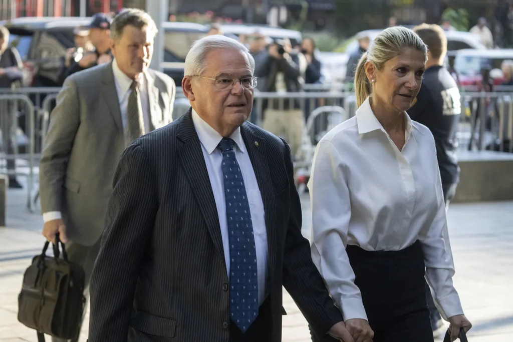 Prosecution rests in Sen. Bob Menendez bribery trial, defense starts Monday