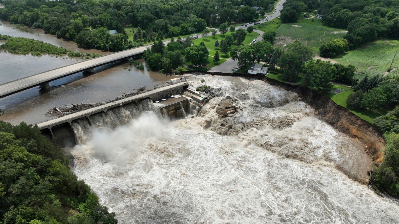 More rain is possible in the deluged Midwest as flooding kills 2 and threatens a dam