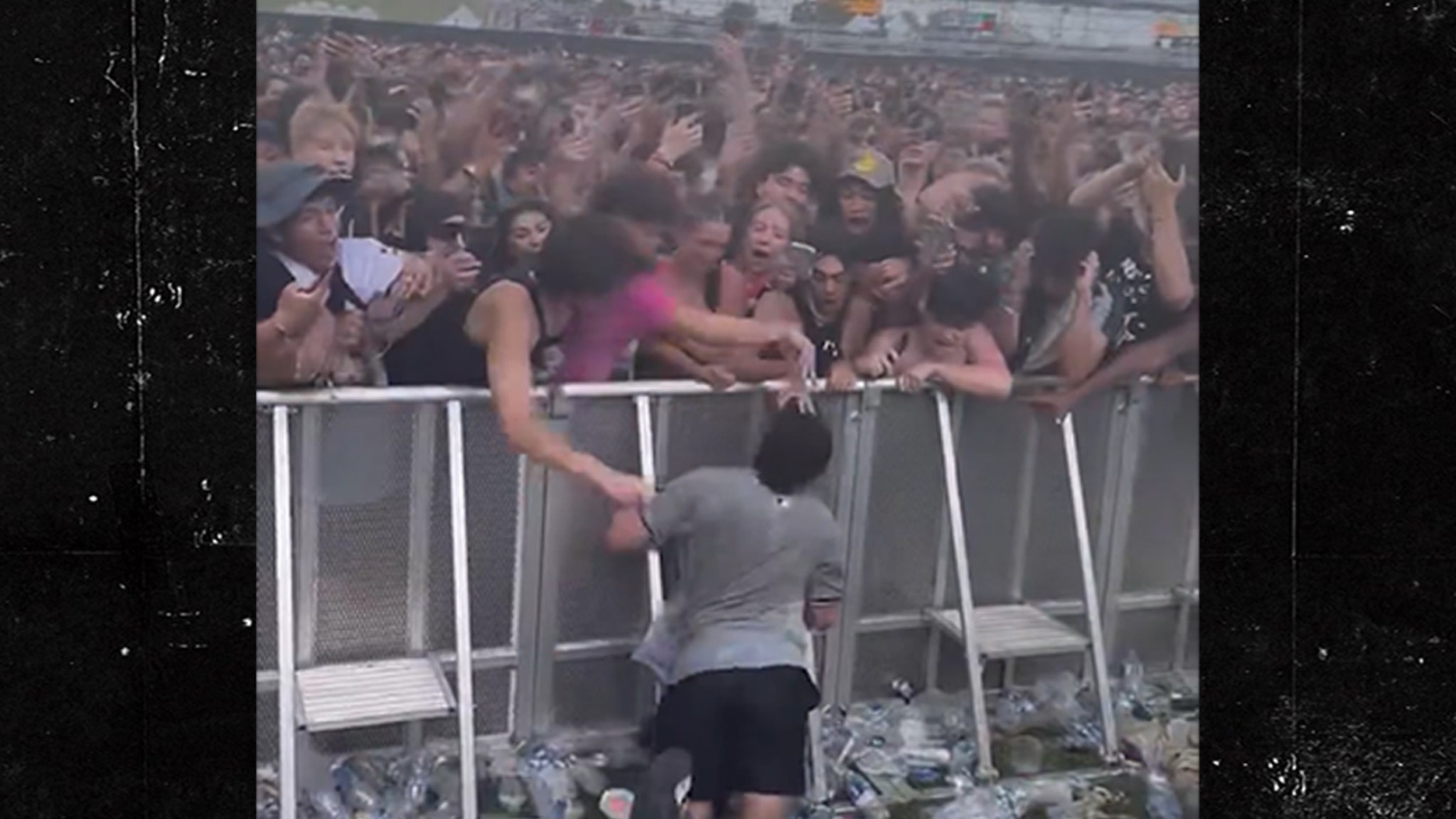 White Sox Fan Blasted By Flurry Of Punches In Wild Festival Pit Fight