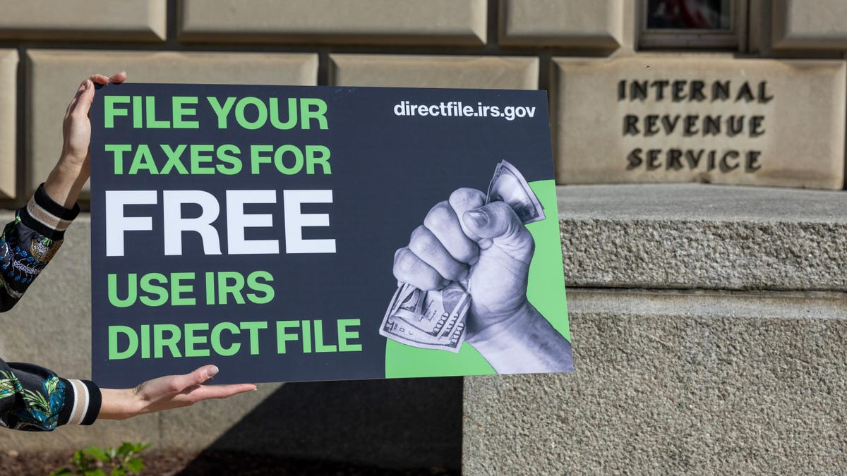 The IRS is inviting all 50 states to use Direct File for next year's tax season