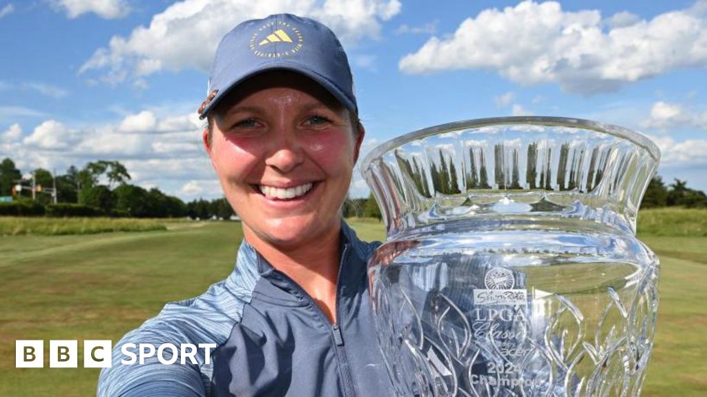 Strom hits 60 in record-breaking maiden LPGA Tour win