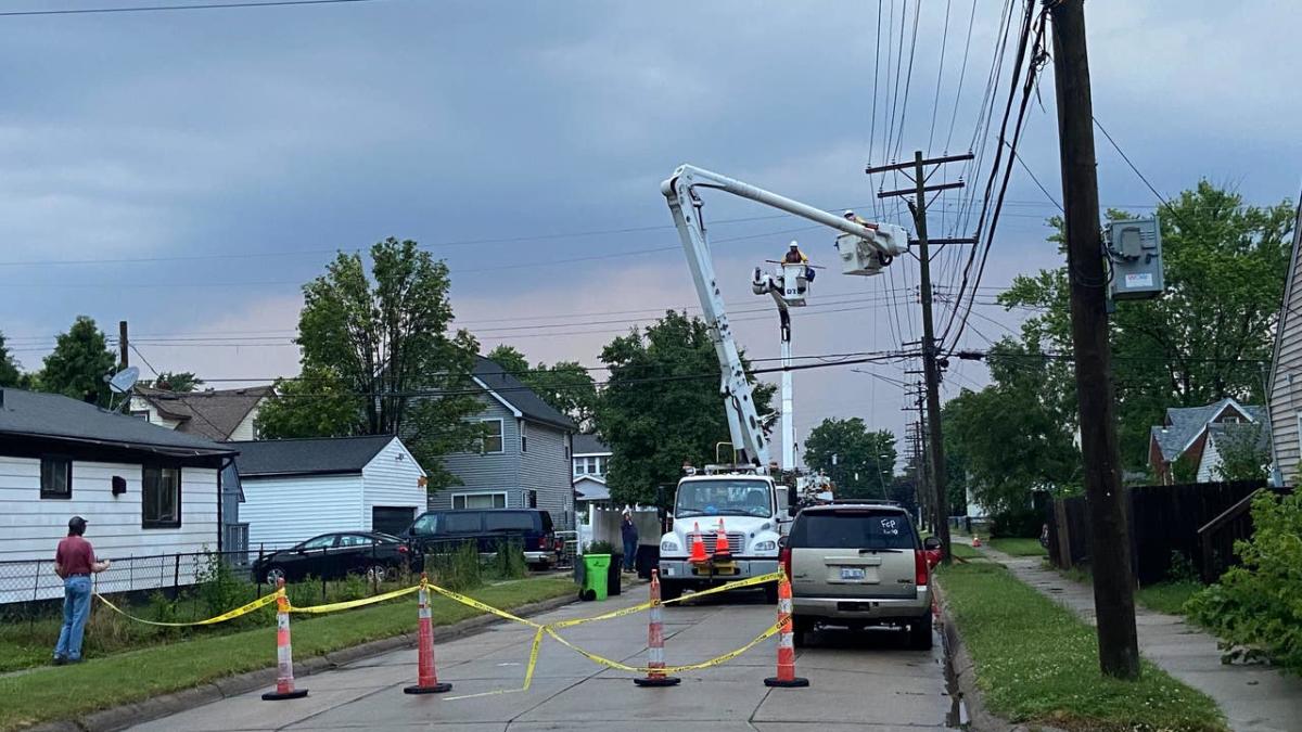 Severe storms cause flooding, leave over 40K residents without power in Southeast Michigan