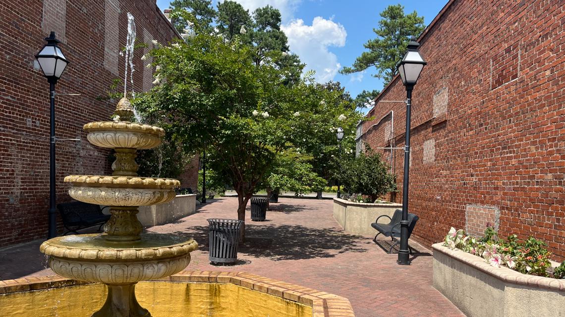 Holly Hill's fountain gets new flowers