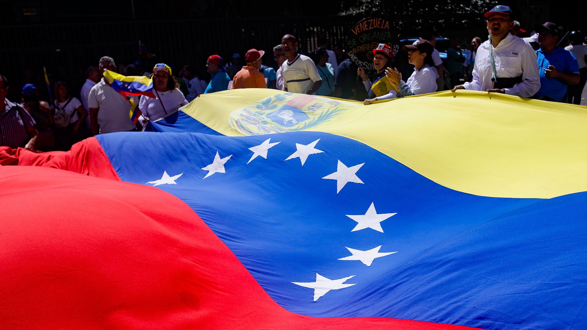 Fiscal de Venezuela informa que cuatro opositores fueron imputados y permanecerán privados de libertad; oposición denuncia persecución