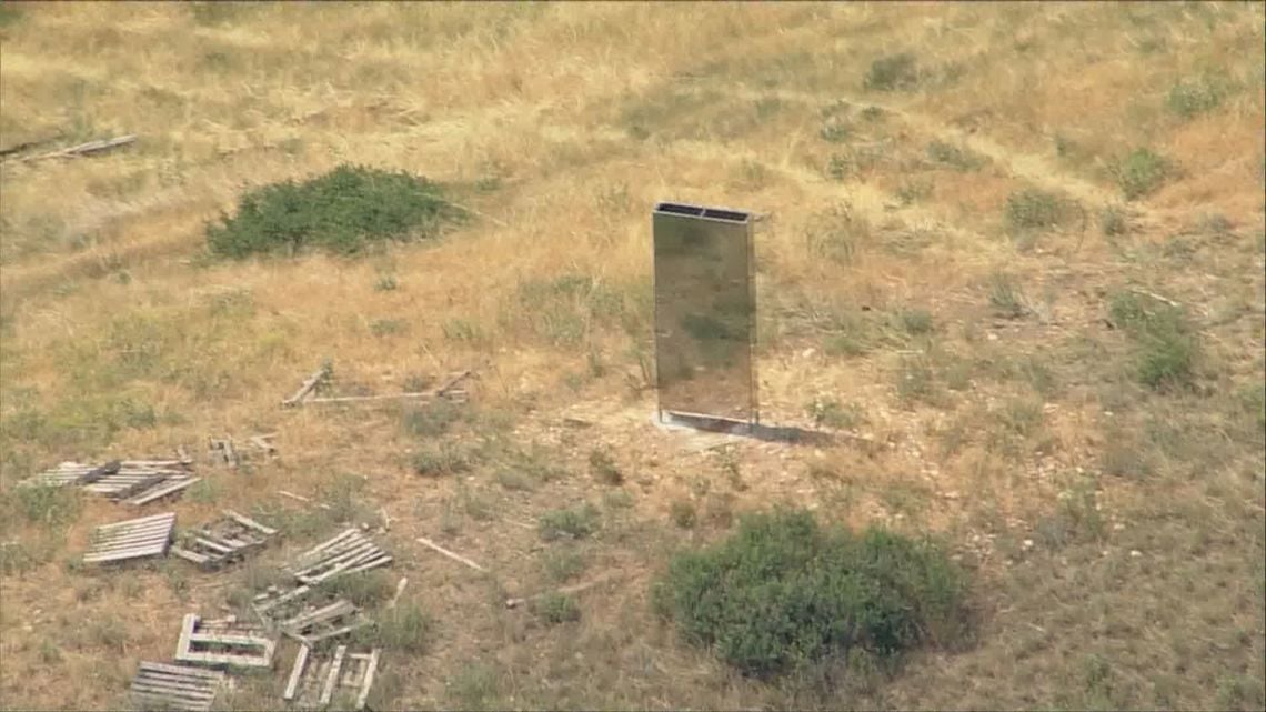 Mysterious monolith appears in Colorado