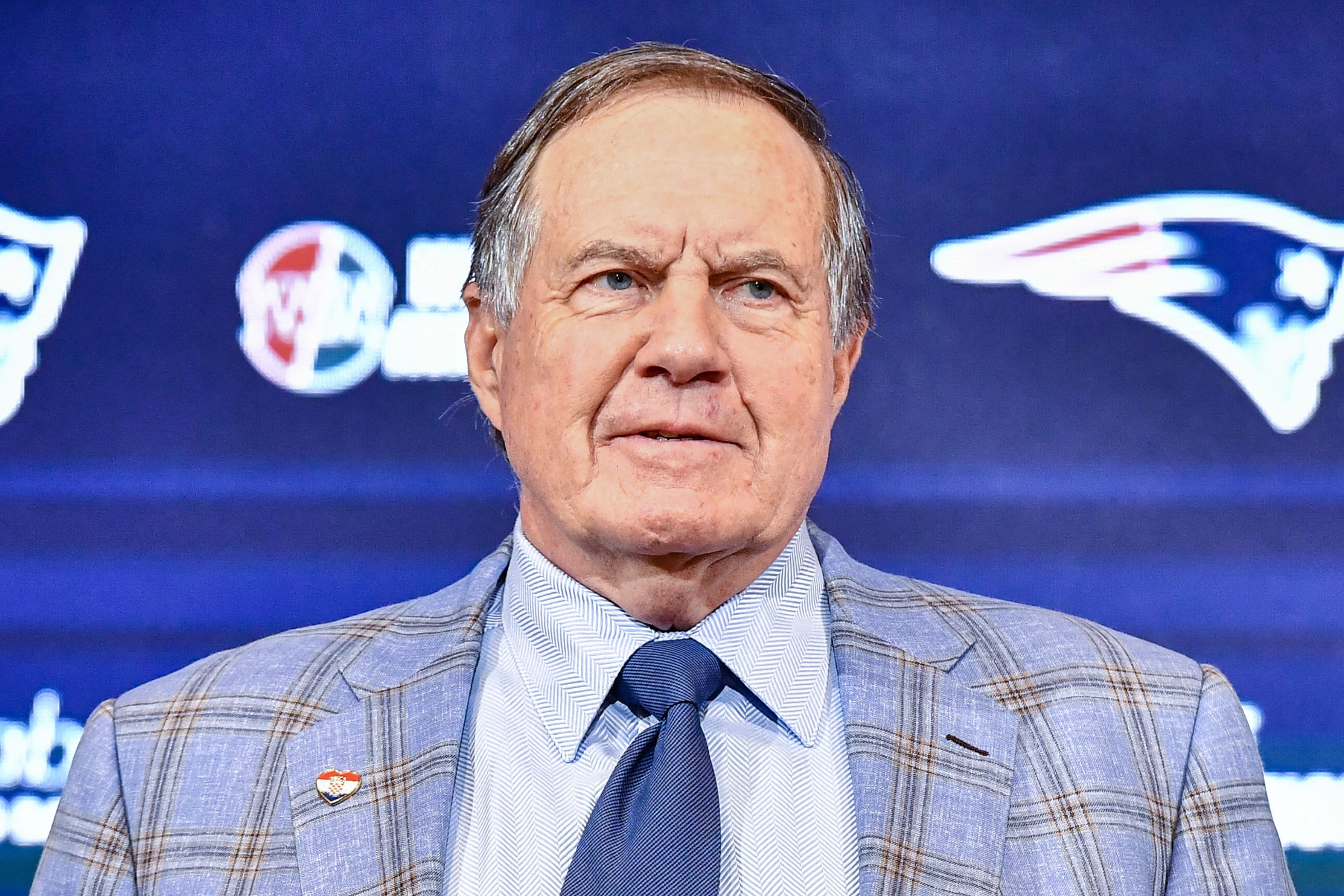 Bill Belichick Romance With 24-Year-Old Defended by Patriots Star