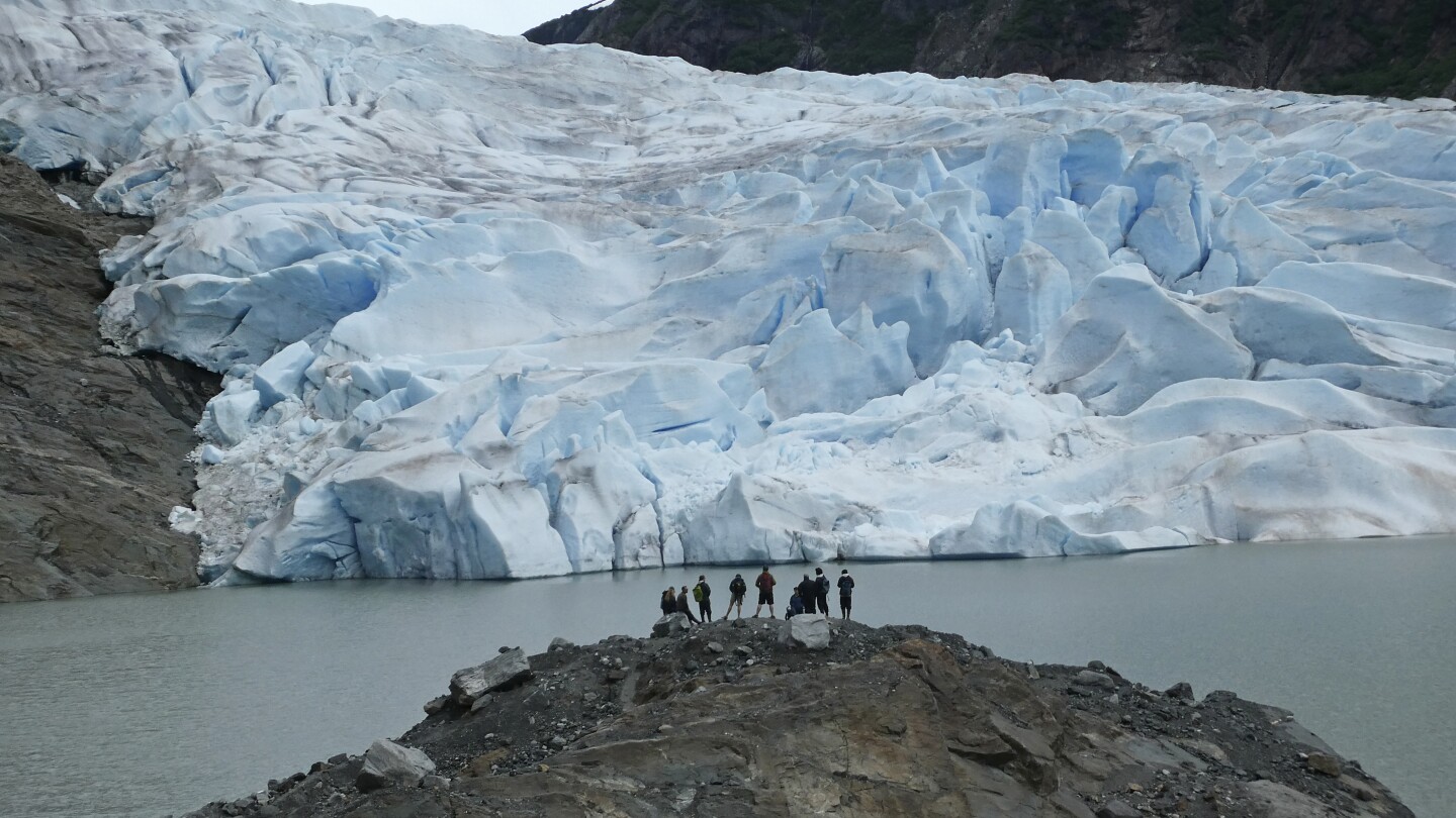 Melting of Alaska's Juneau icefield accelerates, losing snow nearly 5 times faster than in the 1980s