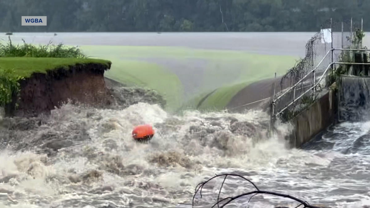 Eastern Wisconsin community evacuated after floodwaters breach dam