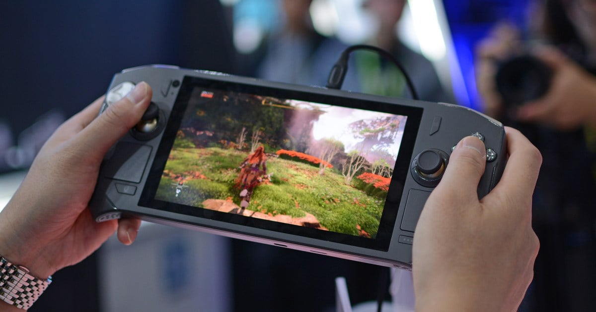 Zotac’s handheld console is promising — when it actually works