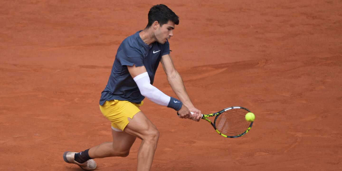 En direct, Roland-Garros : Carlos Alcaraz empoche le premier set en finale face à Alexander Zverev