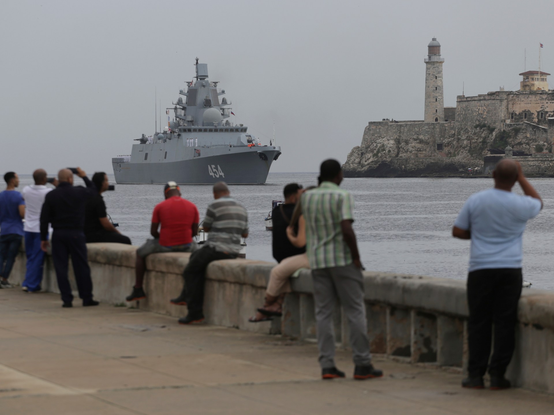 Russian navy fleet, including frigate, nuclear-powered sub, arrives in Cuba