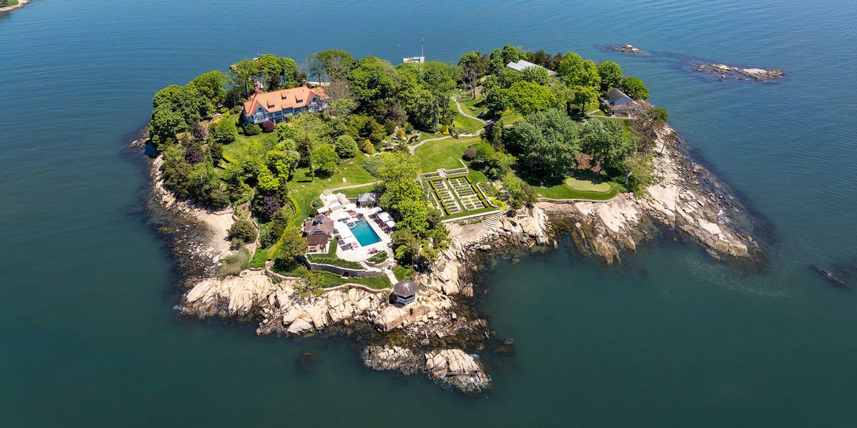 See the private island outside NYC that a hedge fund exec is listing for $35 million