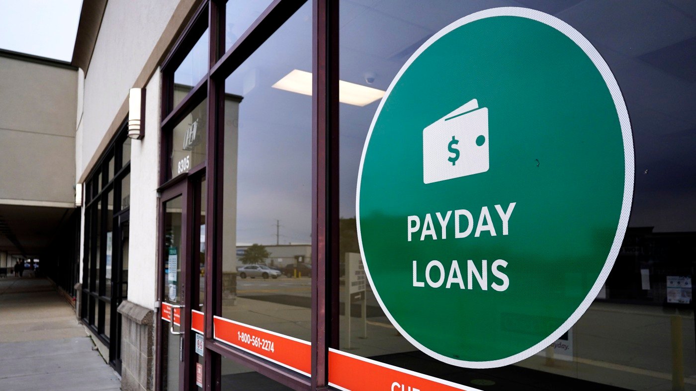 A watchdog group targets payday lenders with a ‘2 strikes’ rule to help borrowers