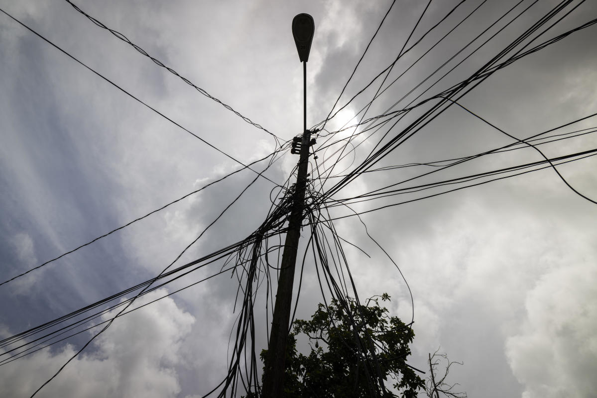 Widespread outage hits Puerto Rico as customers demand ouster of private electric company