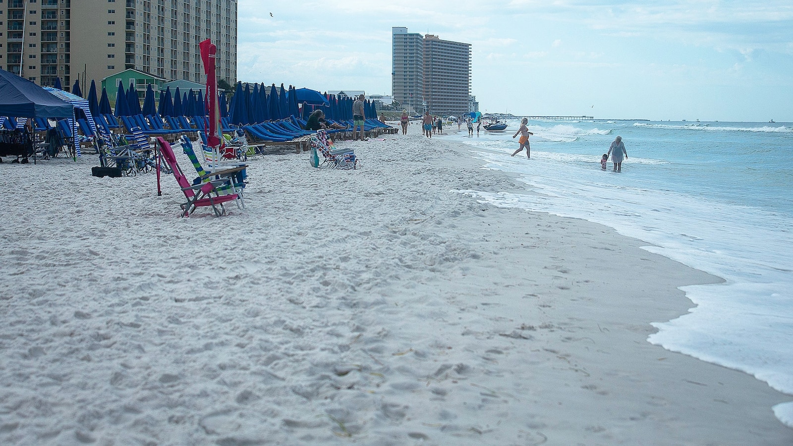 3 young men drown while swimming in Gulf Coast: Police