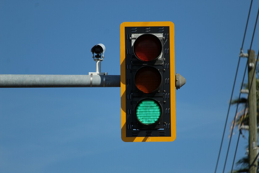Google está convencida de que los semáforos funcionan mal. Y tiene un nuevo sistema para demostrarlo