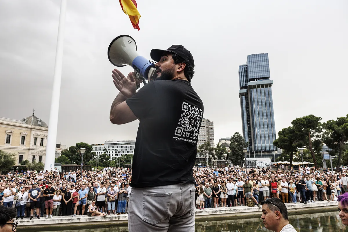 El ideario de Alvise: más cerca de Bukele que de Abascal con "la mayor cárcel de Europa a las afueras de Madrid"