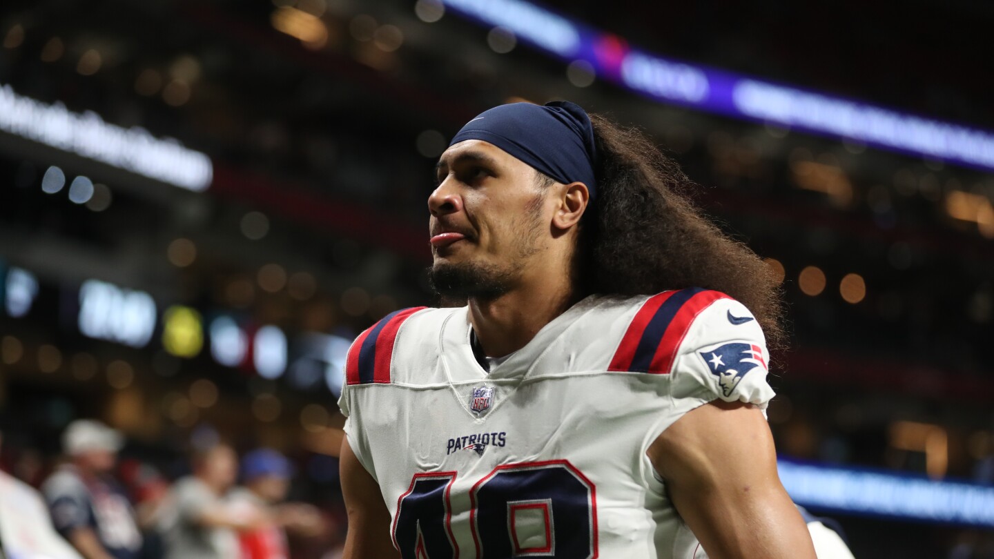 Patriots, Jahlani Tavai agree to three-year extension