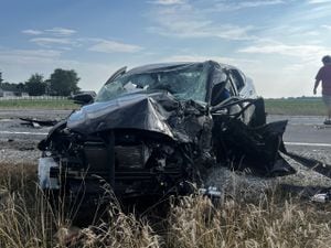 4 hurt after crash in Greene County