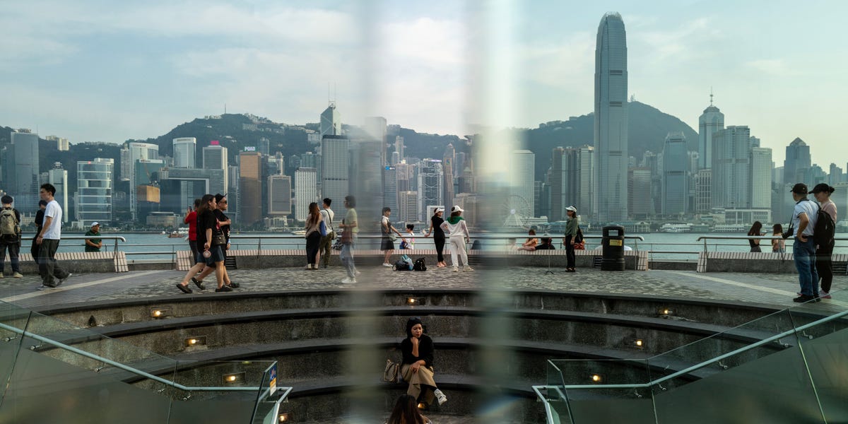 Rich people can buy their way into Hong Kong residency, and the majority of applicants come from 2 tiny countries