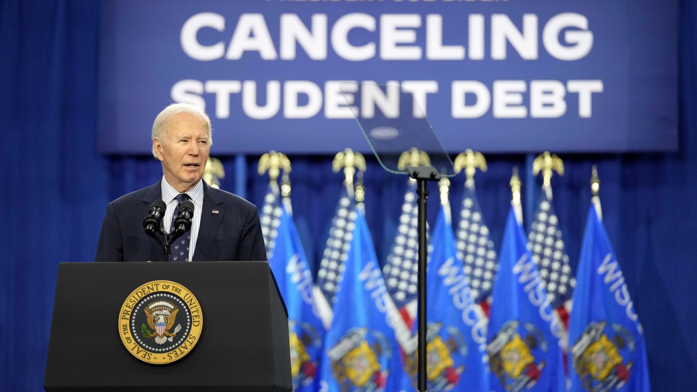 Judges temporarily halt part of President Biden's student debt forgiveness plan