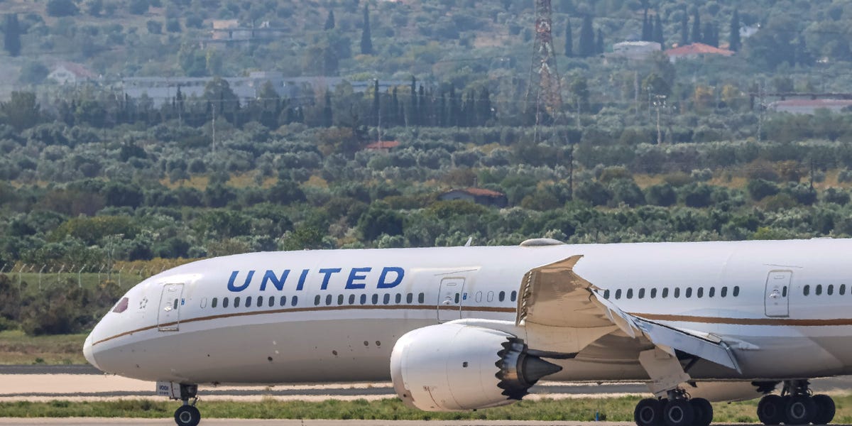 A United Airlines Airbus jet had to turn around after a piece of its engine lining fell off during takeoff