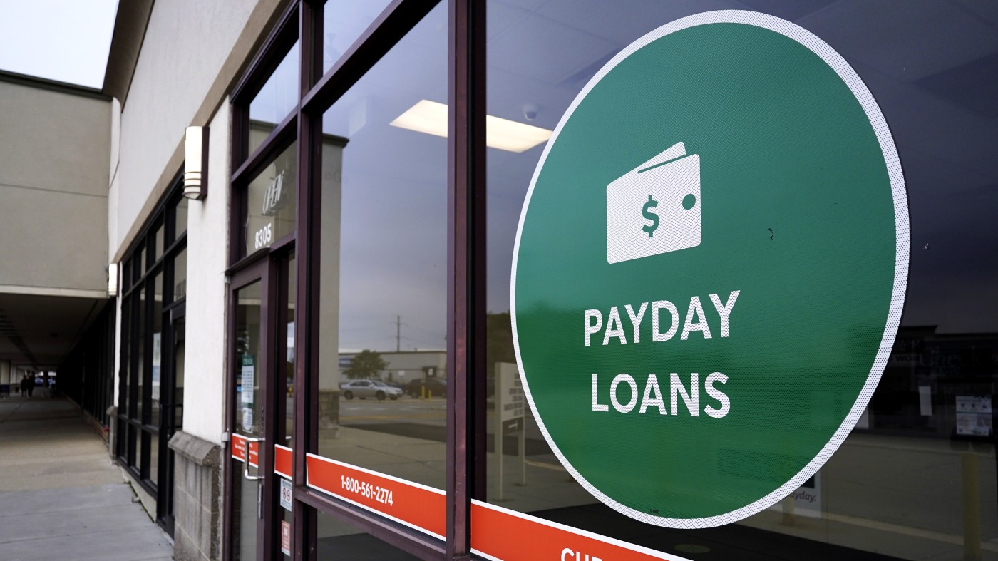 A watchdog group targets payday lenders with a ‘2 strikes’ rule to help borrowers
