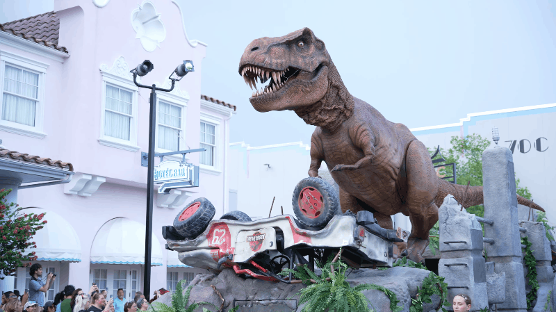 Universal Studios’ Nostalgic New Parade Brings Your Movie Faves to Life