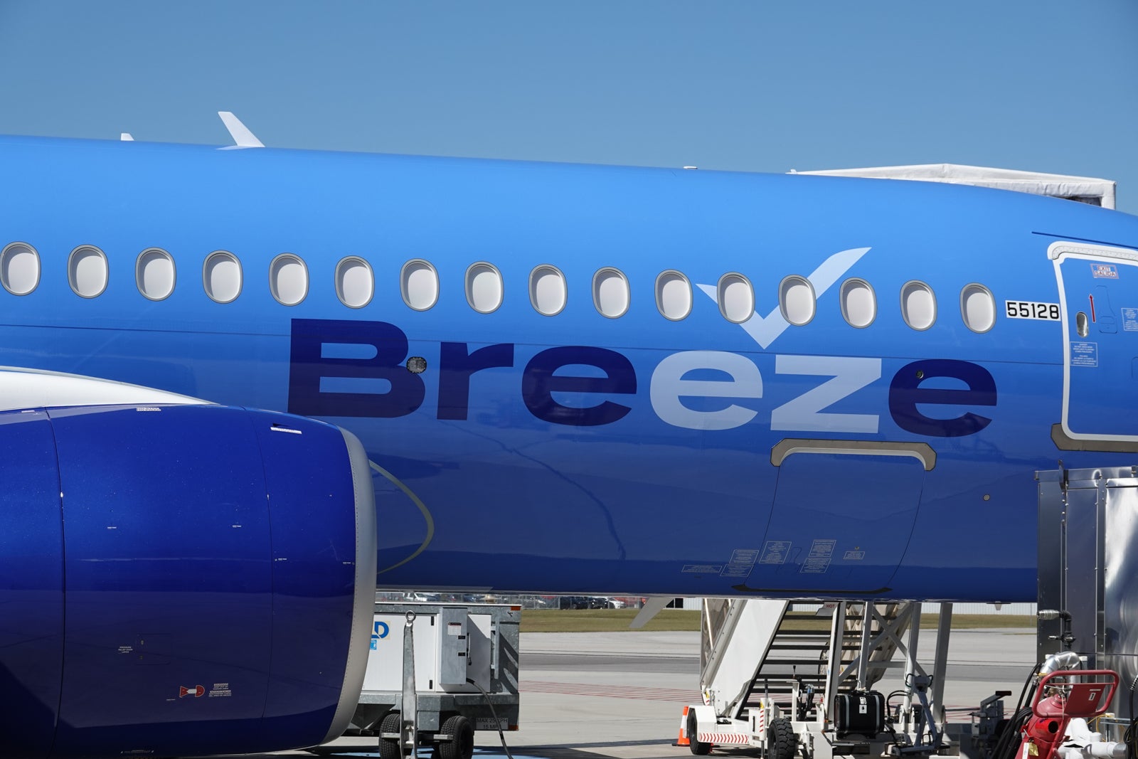 Breeze adds 2 new cities, 5 new routes to popular winter destinations