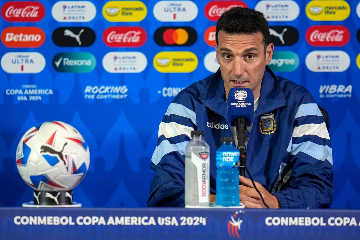 Scaloni: "No creo que los árbitros favorezcan a Argentina"