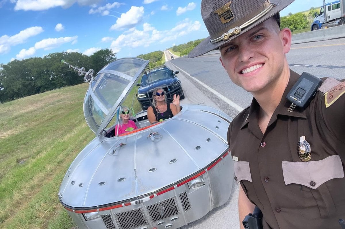 Bizarre UFO-shaped vehicle stopped by police in Oklahoma, Missouri