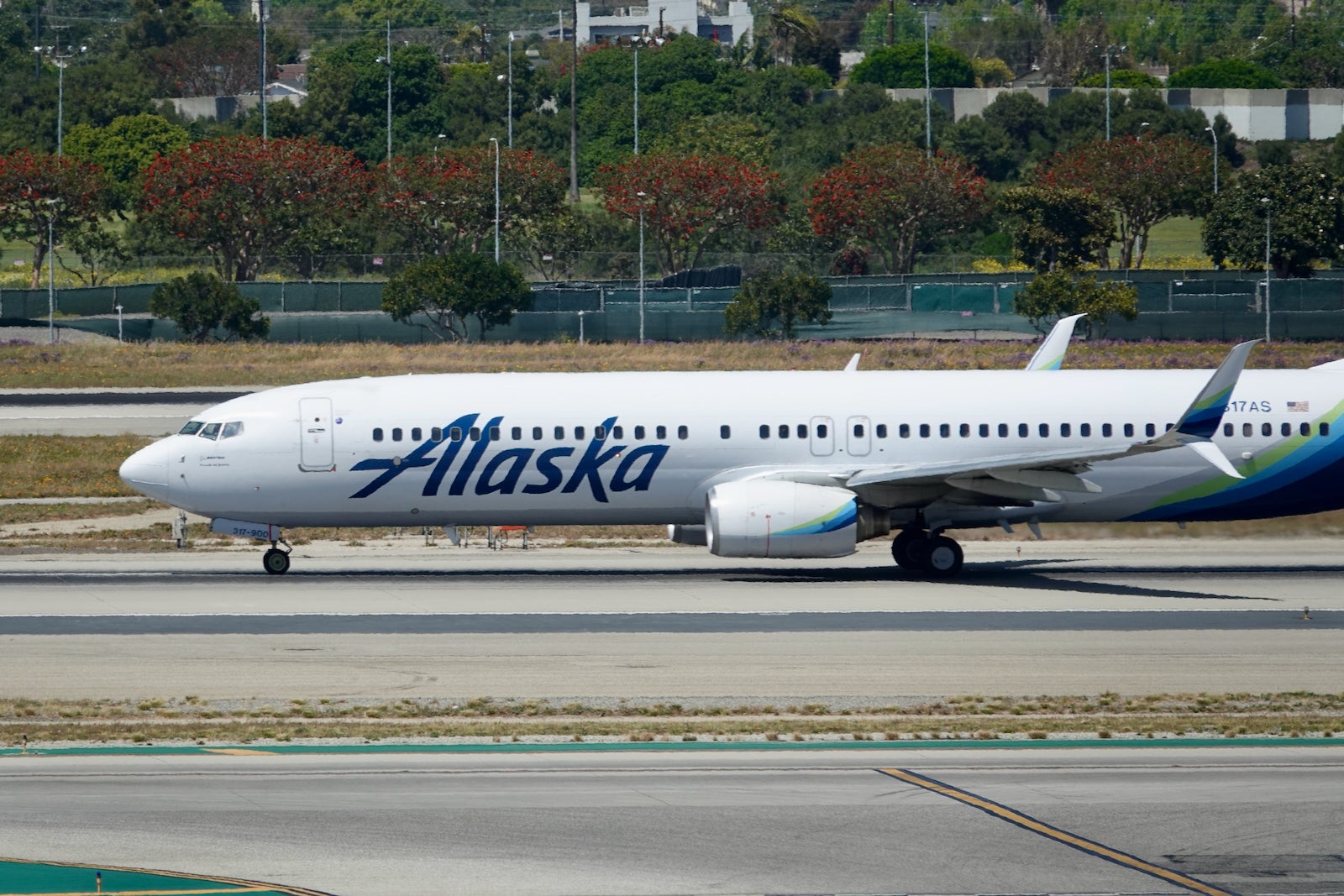 Alaska Airlines adds a whopping 18 routes, 1 new destination