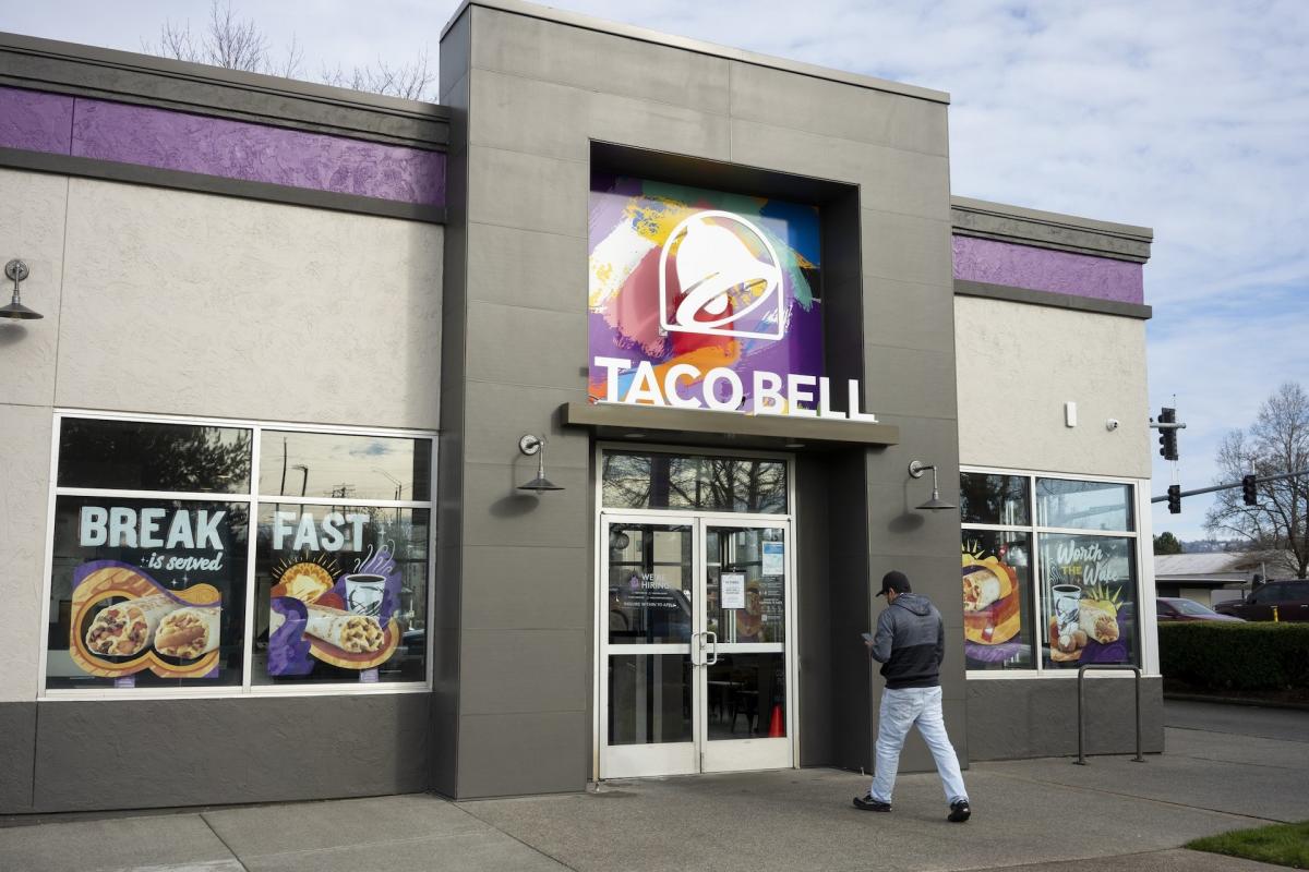 Taco Bell expands 'groundbreaking' program that could set new standard for fast-food packaging: 'It was such a success'