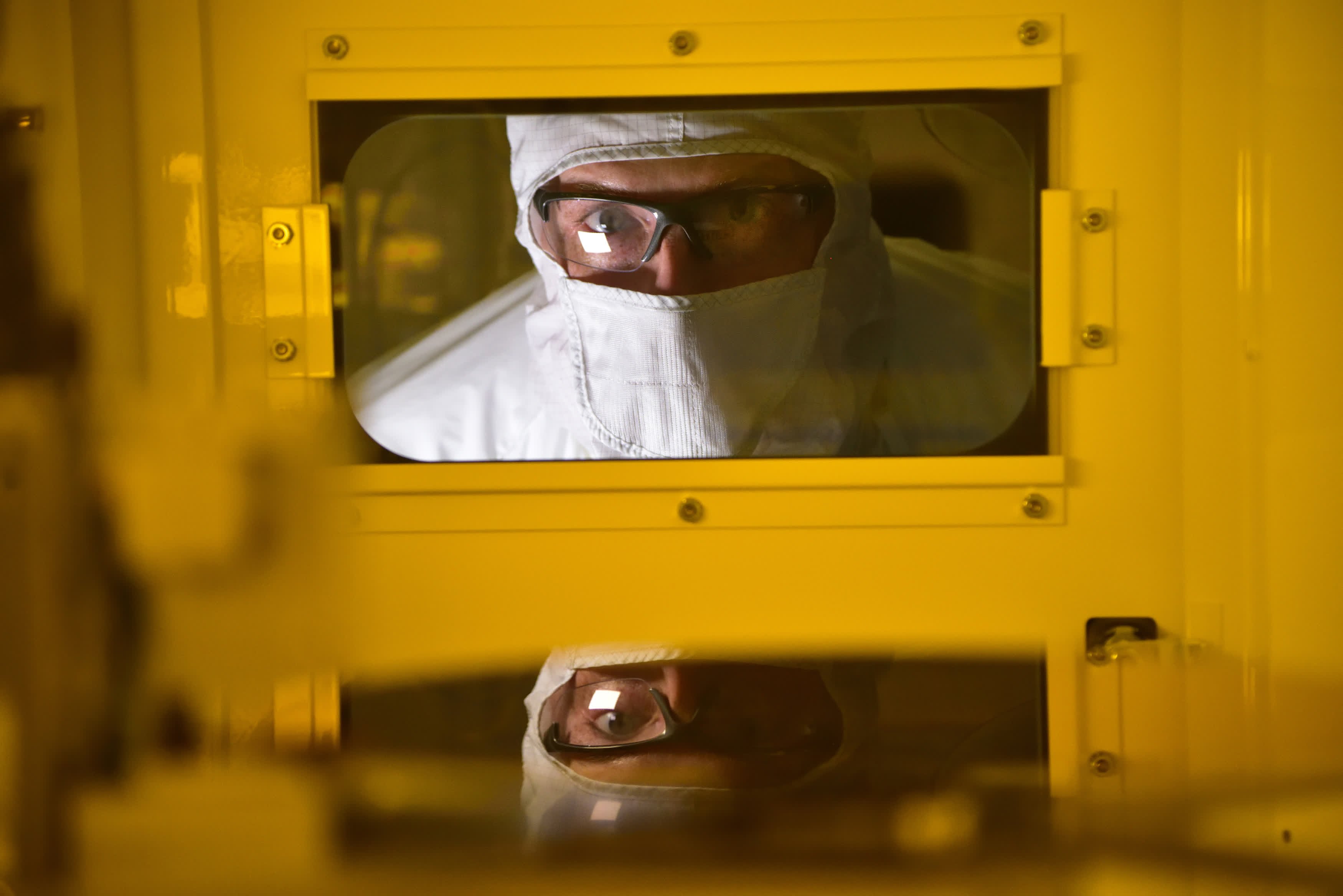 Intel launches apprenticeship program to combat semiconductor labor shortage