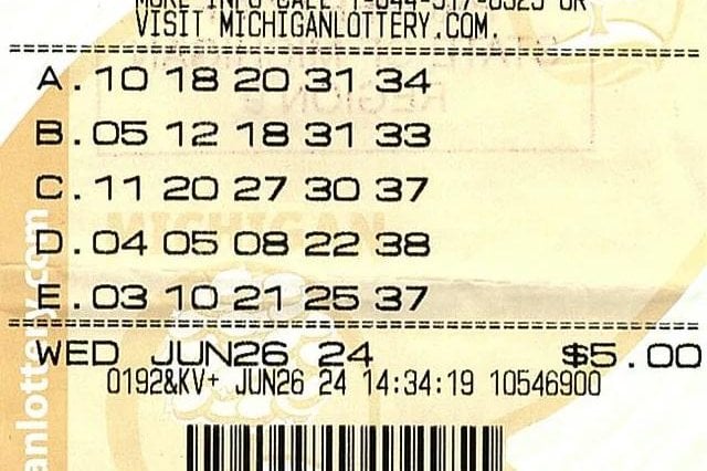 Michigan man wins record-breaking $963,040 Fantasy 5 jackpot