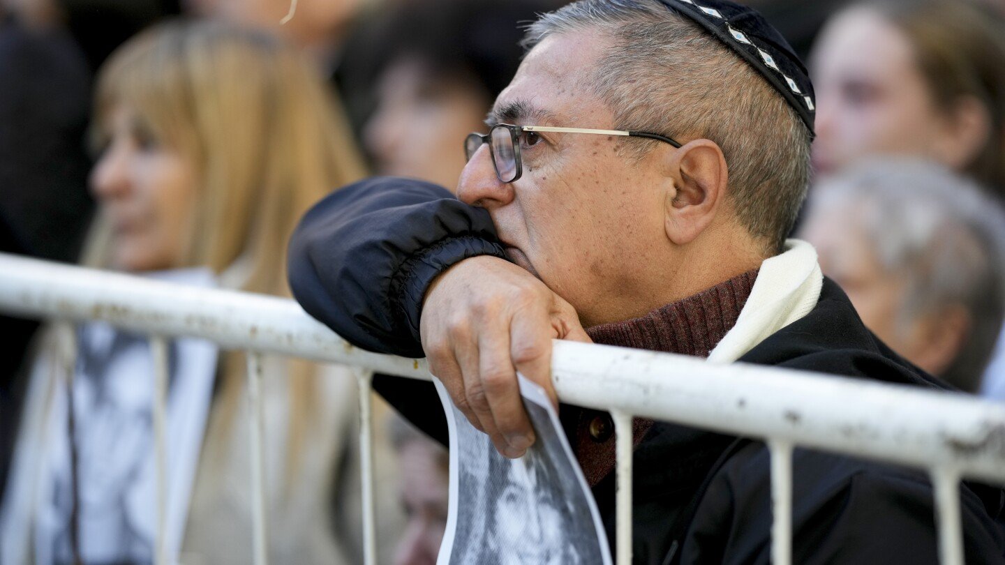 30 years after attack on Argentina's Jewish center, Milei makes promises. But the anguish remains