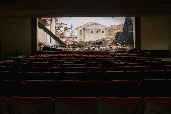 The Incredible Photo of a Tornado-Damaged Kentucky Movie Theater That Inspired the ’Twisters’ Ending