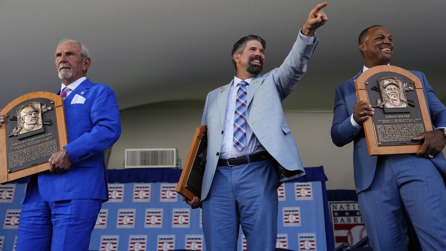 Beltré, Helton, Mauer and Leyland inducted into the Baseball Hall of Fame