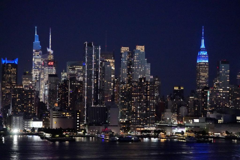 Manhattan is becoming a 'buyer's market'