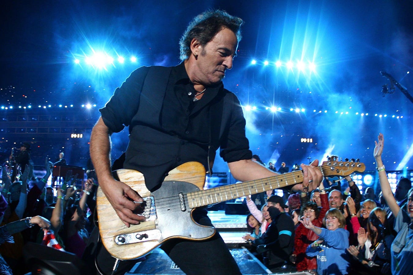 One Of Bruce Springsteen’s Earliest Singles Is A Top 40 Hit Again–For The First Time In Nearly 40 Years