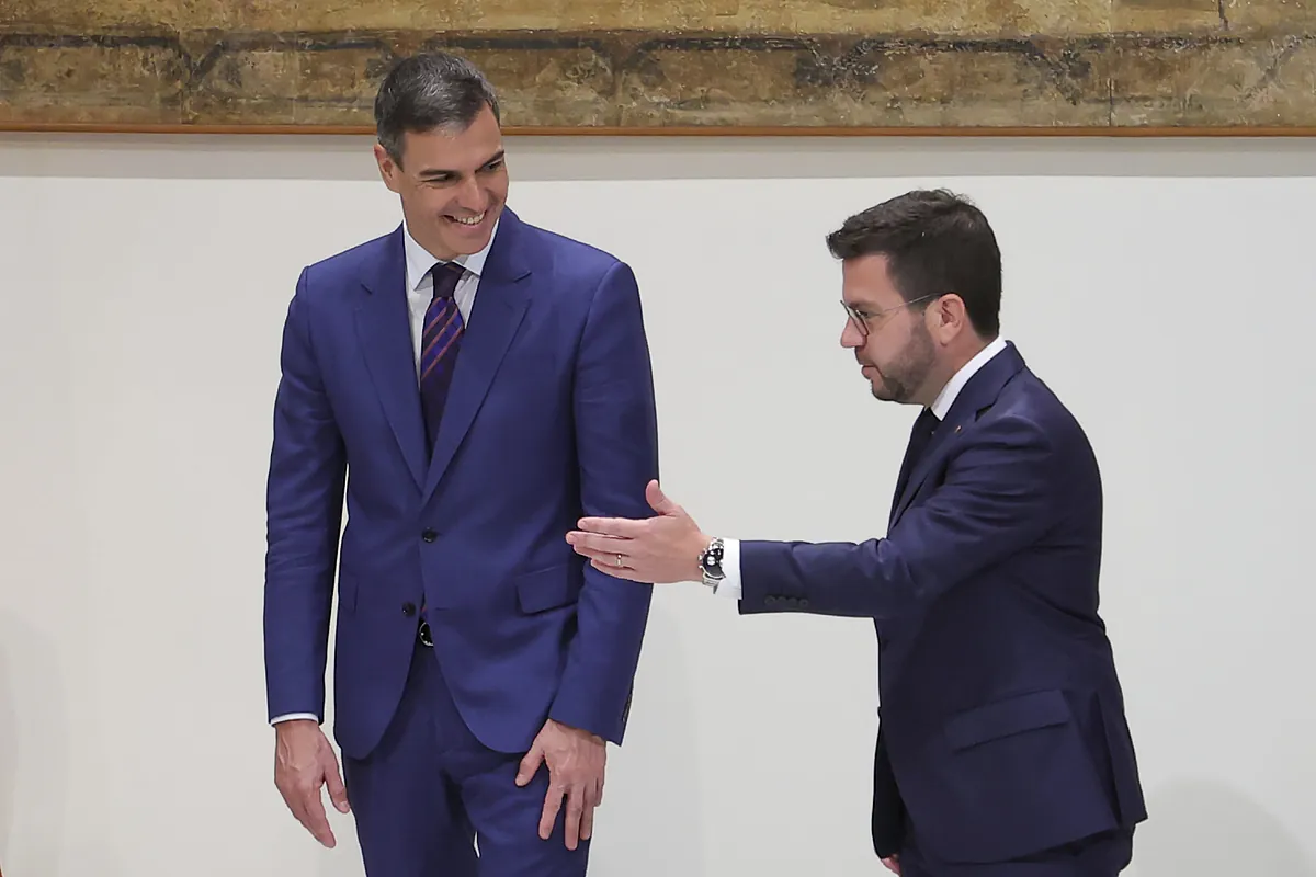 Aragonès avisa a Sánchez de que la "soberanía fiscal es imprescindible" y le exige condonar los 15.000 millones de deuda