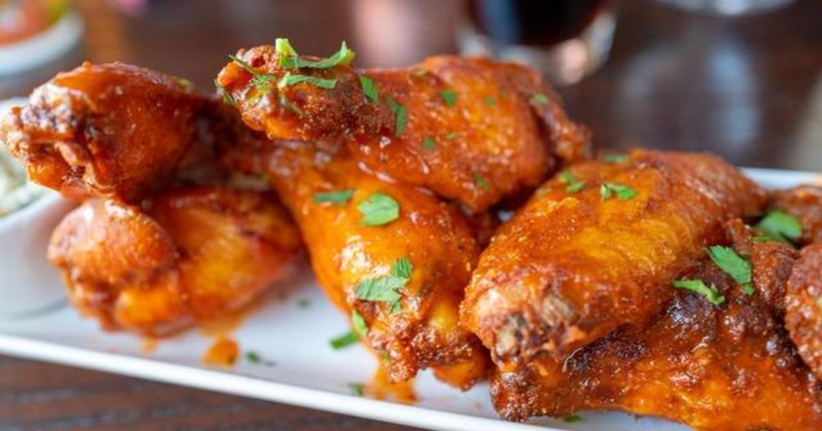 Diners who order boneless chicken wings can't expect them to really be boneless, court rules