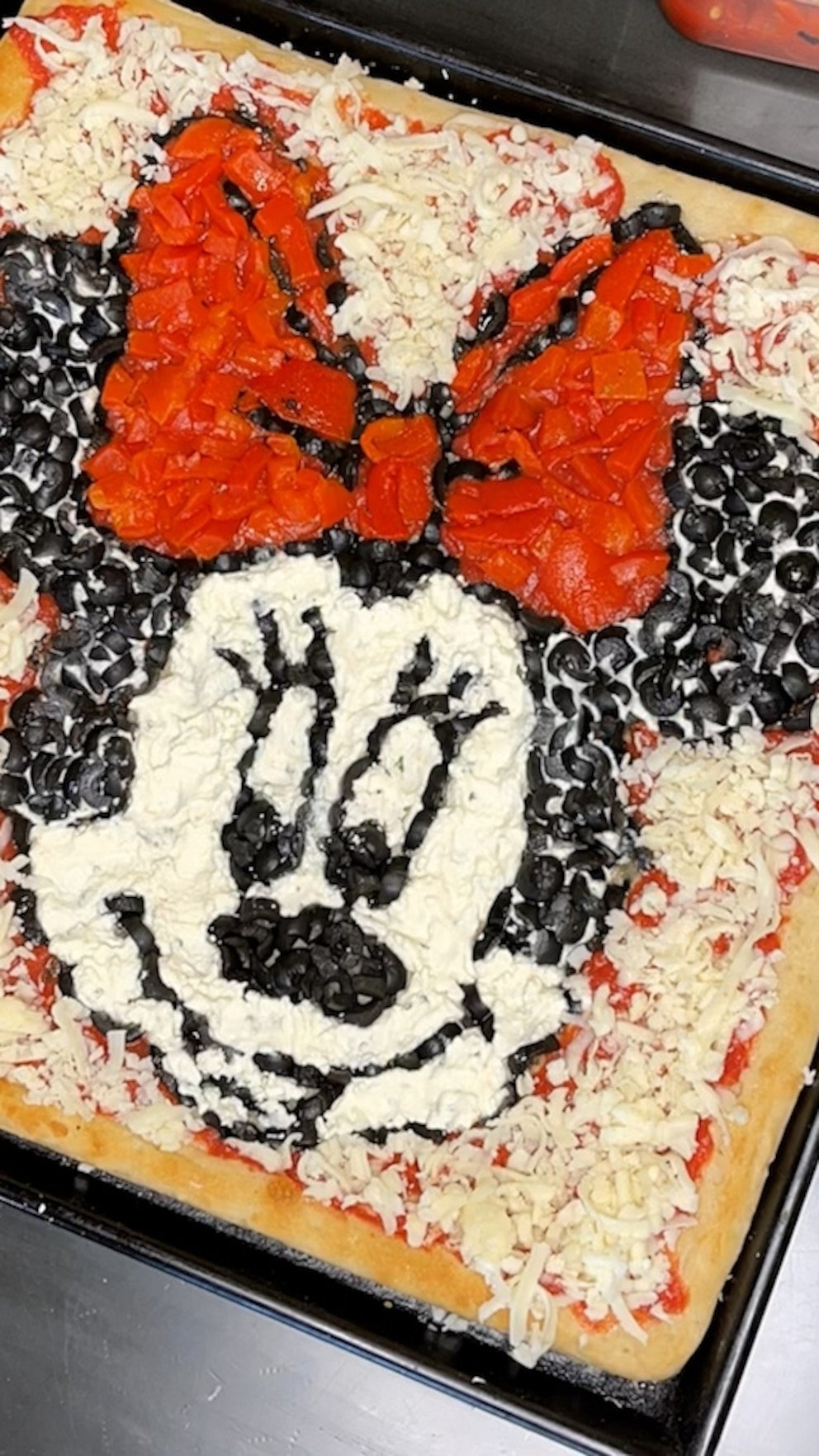 WATCH: Restaurant creates pizzas topped with iconic Disney characters