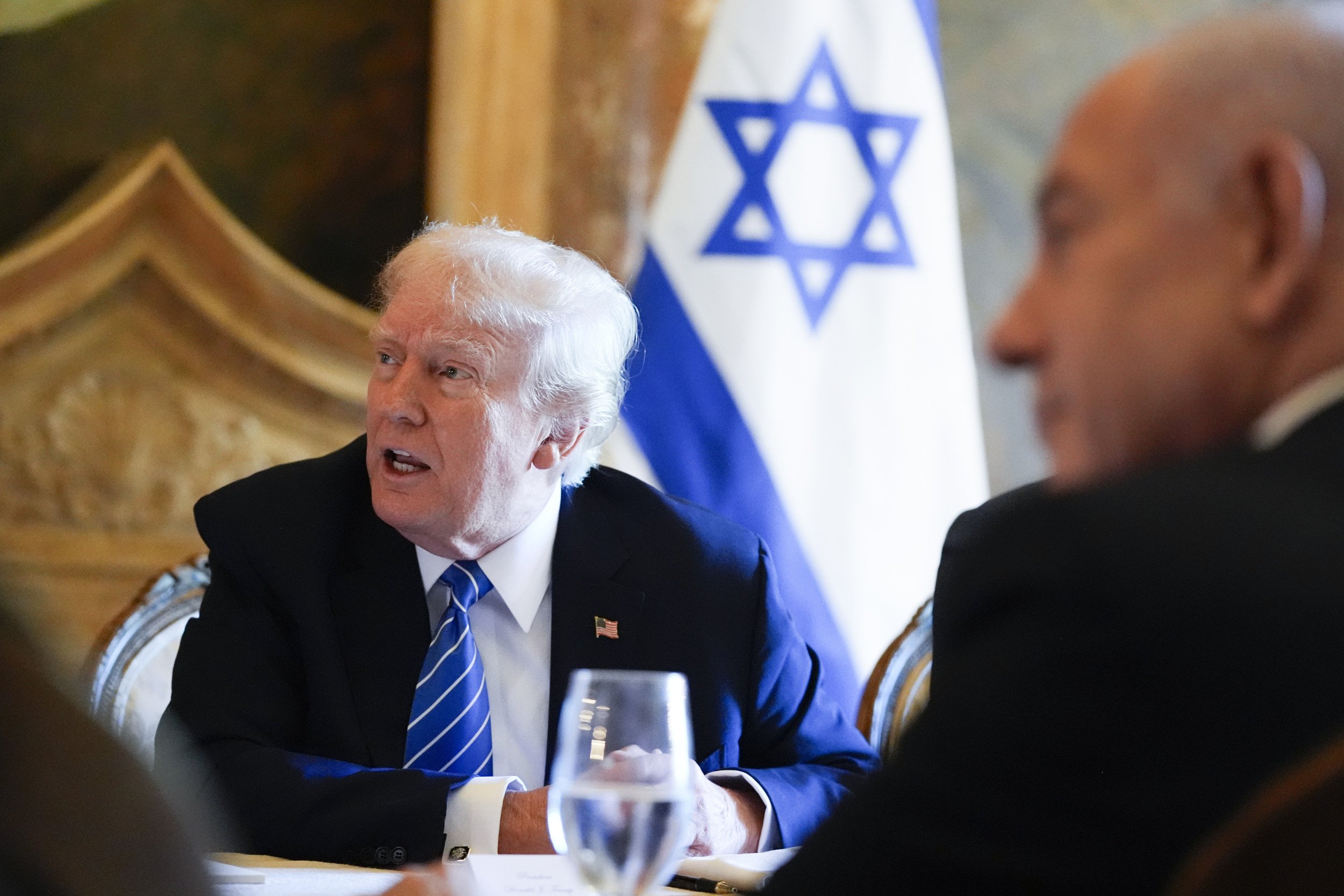 Donald Trump Welcomes Benjamin Netanyahu to Mar-a-Lago
