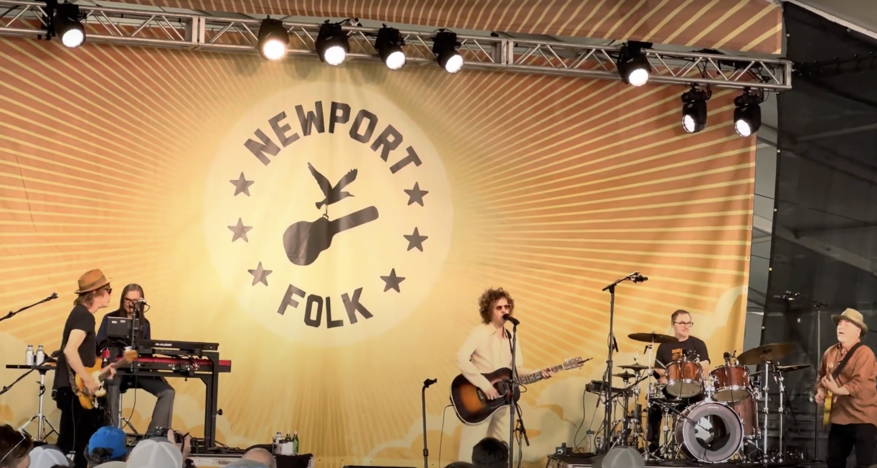 Watch Beck Cover Bob Dylan In Surprise Newport Folk Festival Set